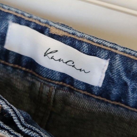 Kancan Rainbow Stitch Destructed Crops - Picture 10 of 10